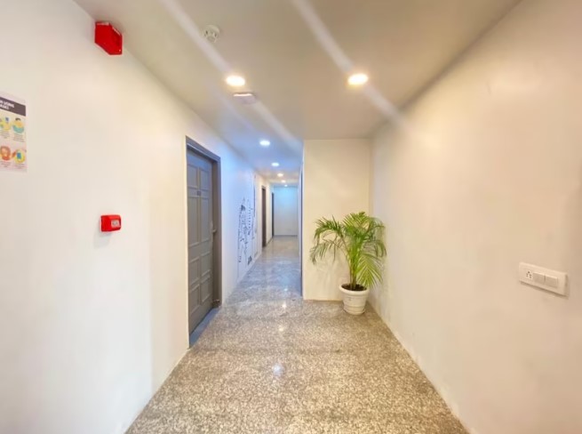 Qotel Comfort Golden Saffron Punjabi Bagh,West Delhi,3 star